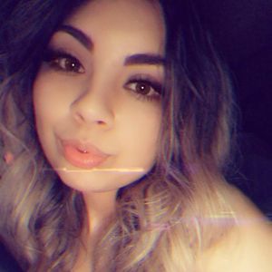 Meet your Posher, Desiree